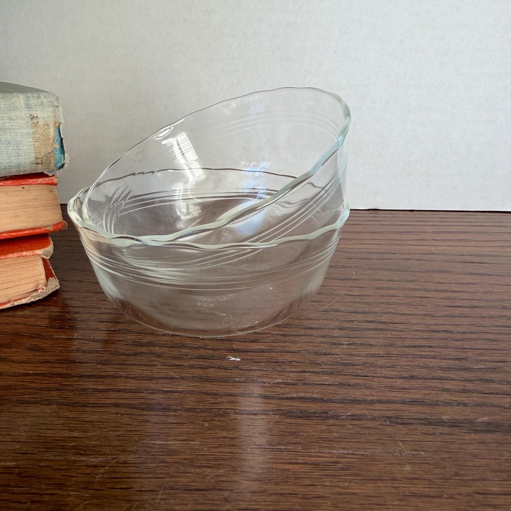 Vintage Pyrex Custard Cups Set of 2 10oz Scalloped Edge Ramekins Mid-Century